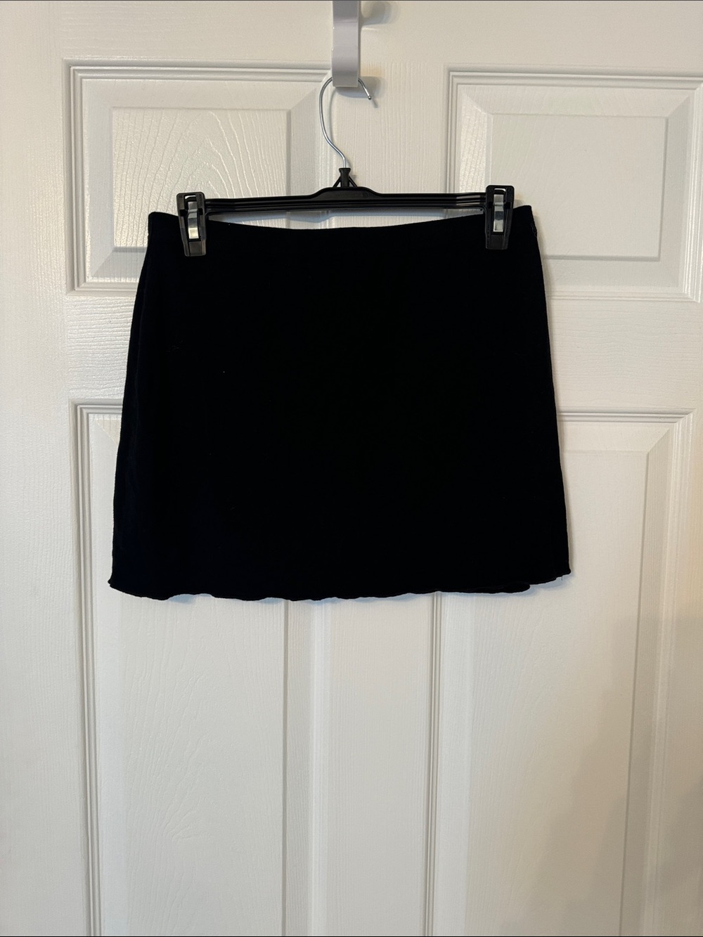 White Fox Classic Black Women’s Mini Skirt